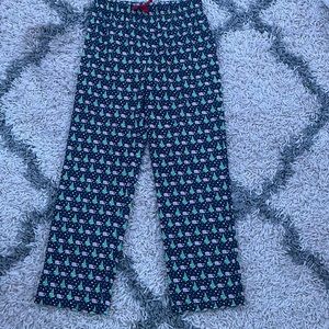 Barely use Vineyard Vine Christmas pants with whales and Christmas trees on them